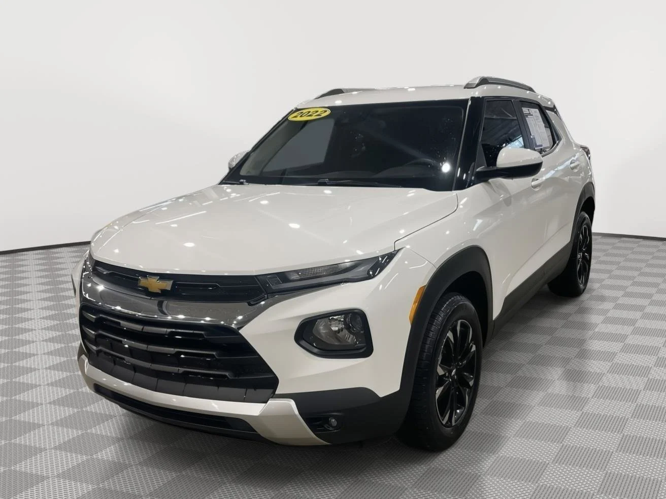 Used 2022 Summit White Chevrolet LT image 13