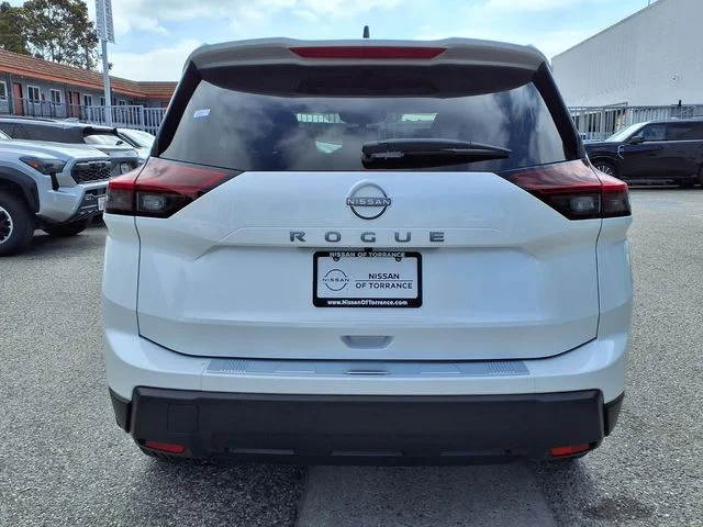 New 2026 Everest White Pearl TriCoat Nissan SV image 9
