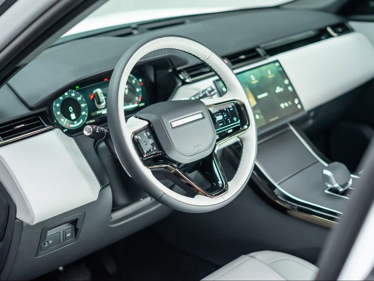 New 2026 Fuji White Land Rover S image 17
