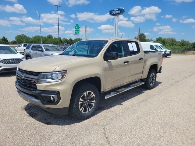 Used 2022 Sand Dune Metallic Chevrolet Z71 image 19