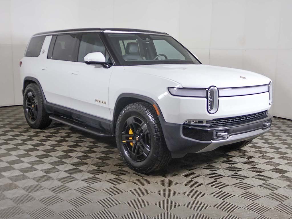 Used 2023 Rivian R1S Adventure with VIN 7PDSGABA2PN019445 for sale in Parma, OH