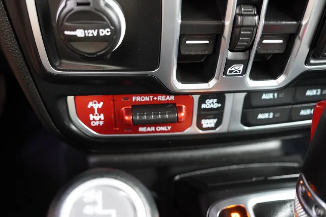 Certified Used 2025 Blue Jeep Rubicon image 28
