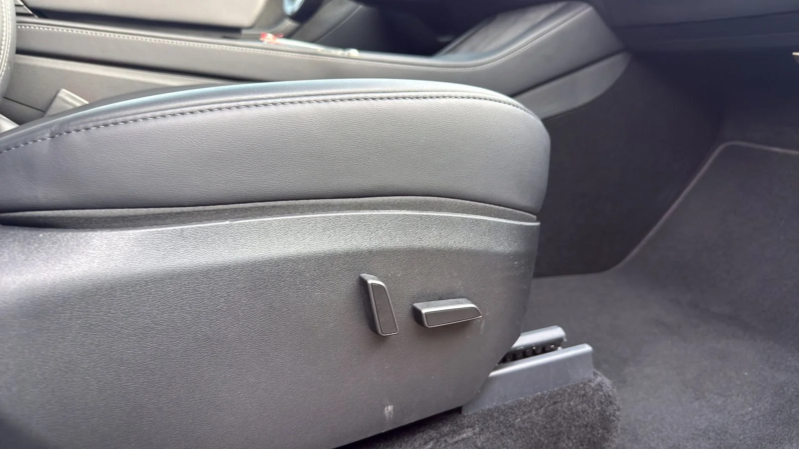 Used 2022 Black Tesla Long Range image 24