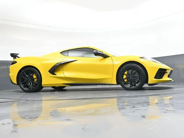 Used 2025 Yellow Chevrolet Stingray image 34