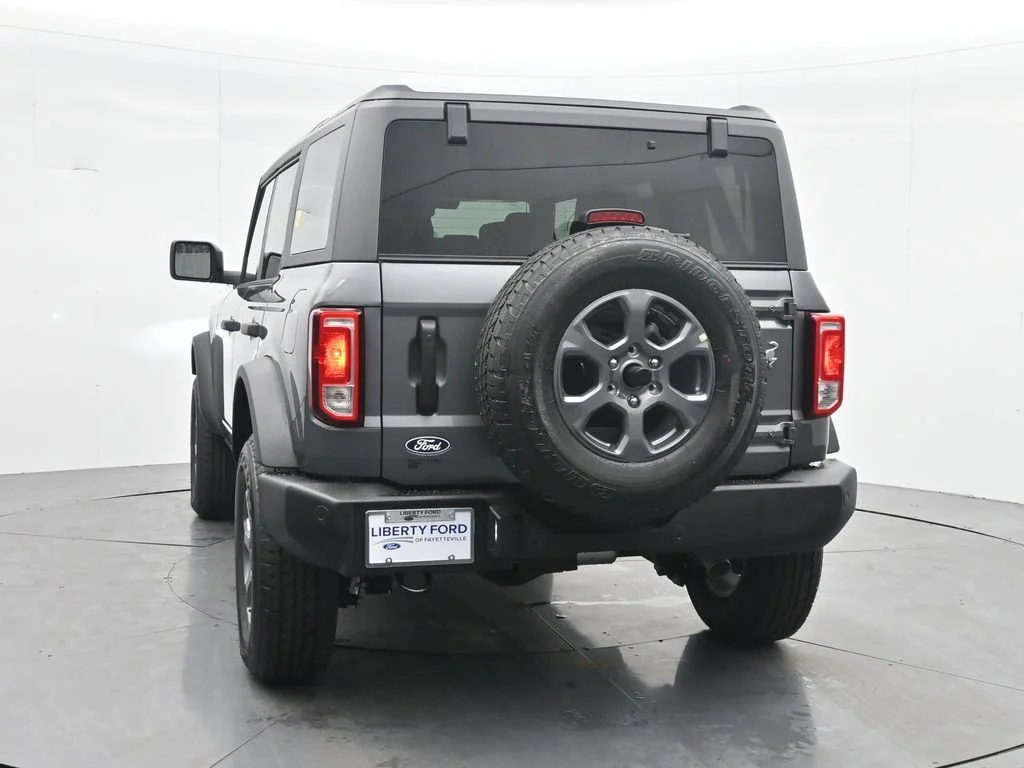New 2026 Carbonized Gray Metallic Ford Big Bend® image 9