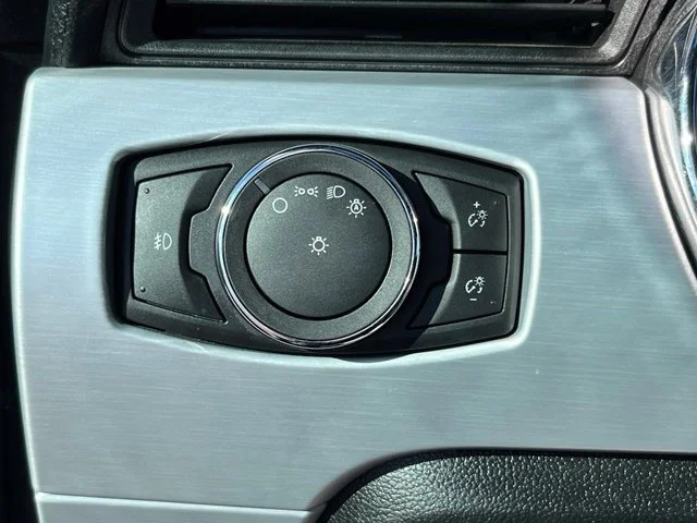 Used 2016  Ford EcoBoost Premium image 24