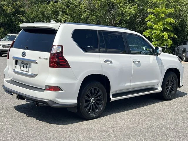 Used 2021  Lexus 460 Luxury image 13