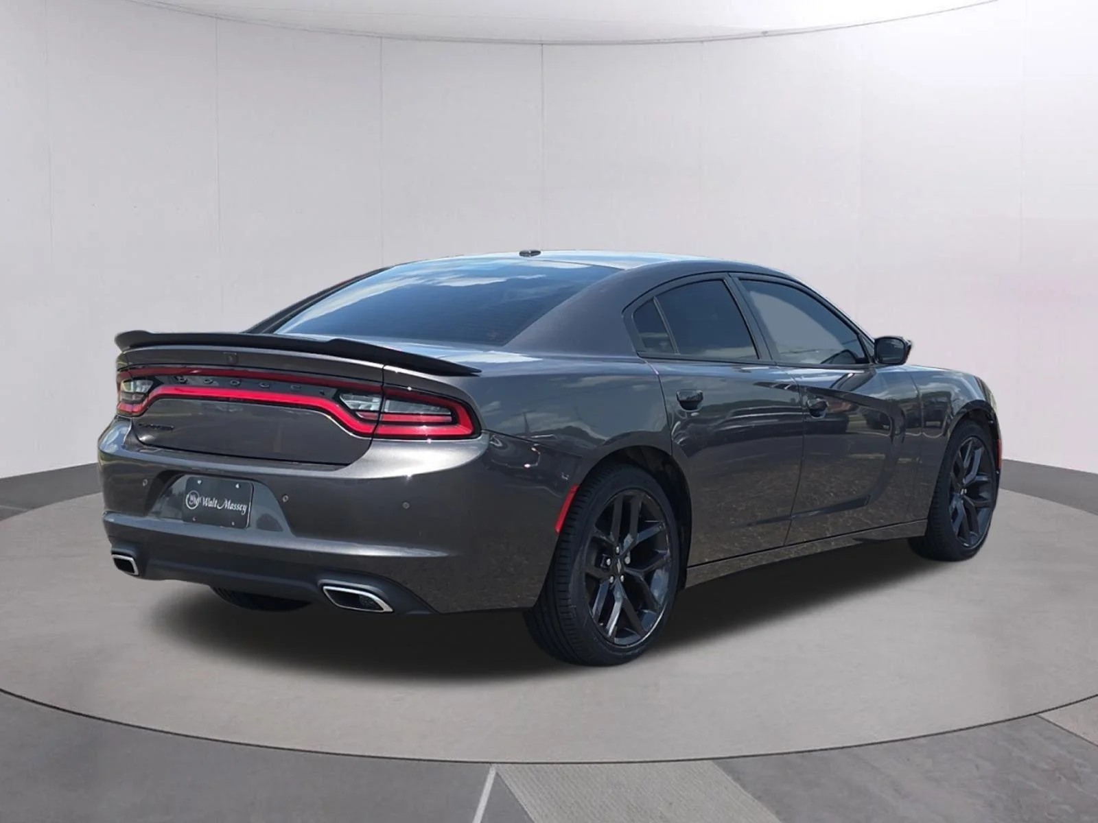 Used 2022 Granite Pearlcoat Dodge SXT image 5