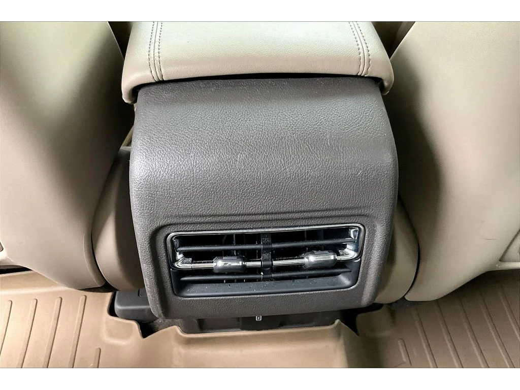 Used 2023  Lincoln Standard image 22
