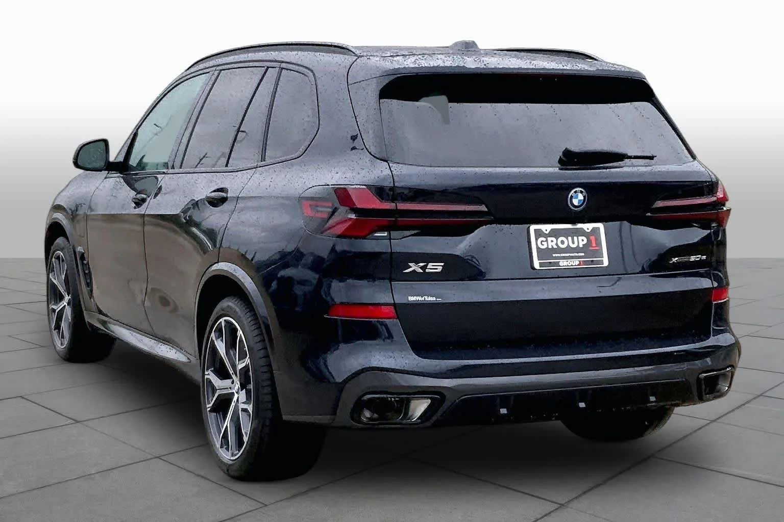 New 2026 Carbon Black Metallic BMW xDrive50e image 11