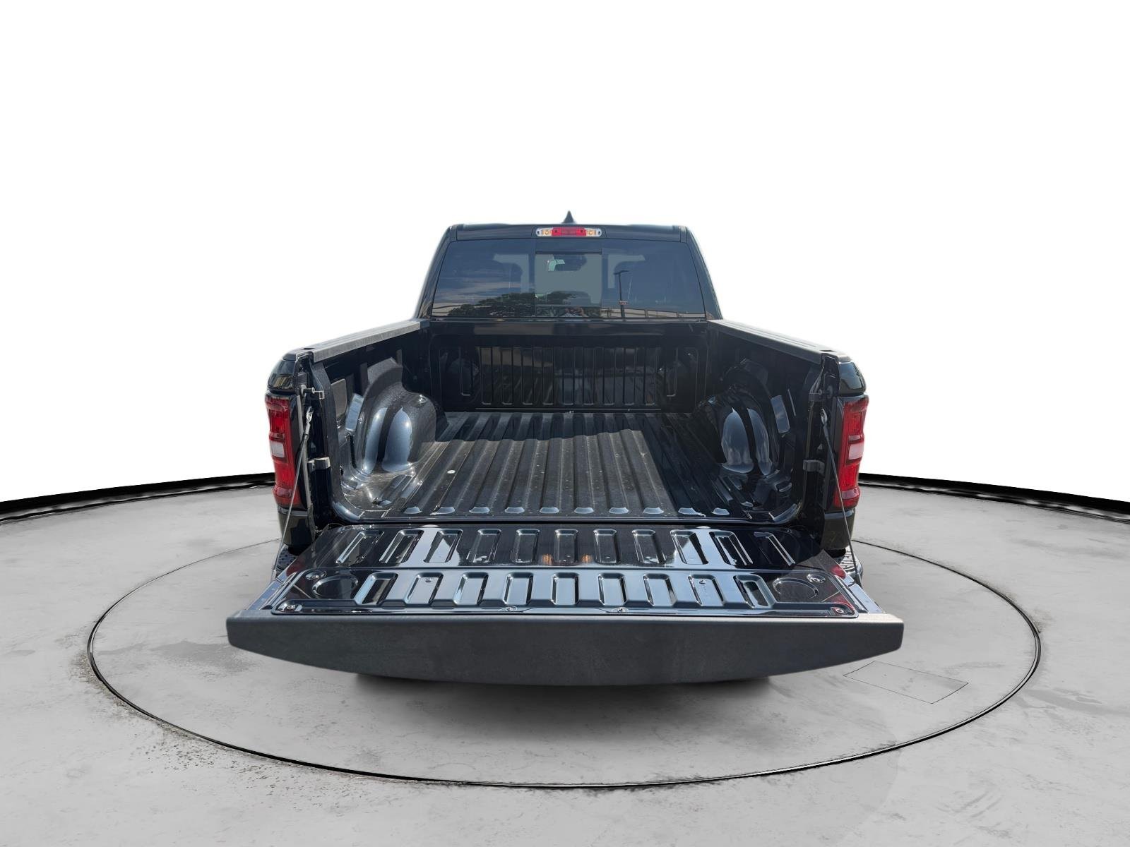 New 2026 Diamond Black Crystal Pearl-Coat Exterior Paint RAM  image 20