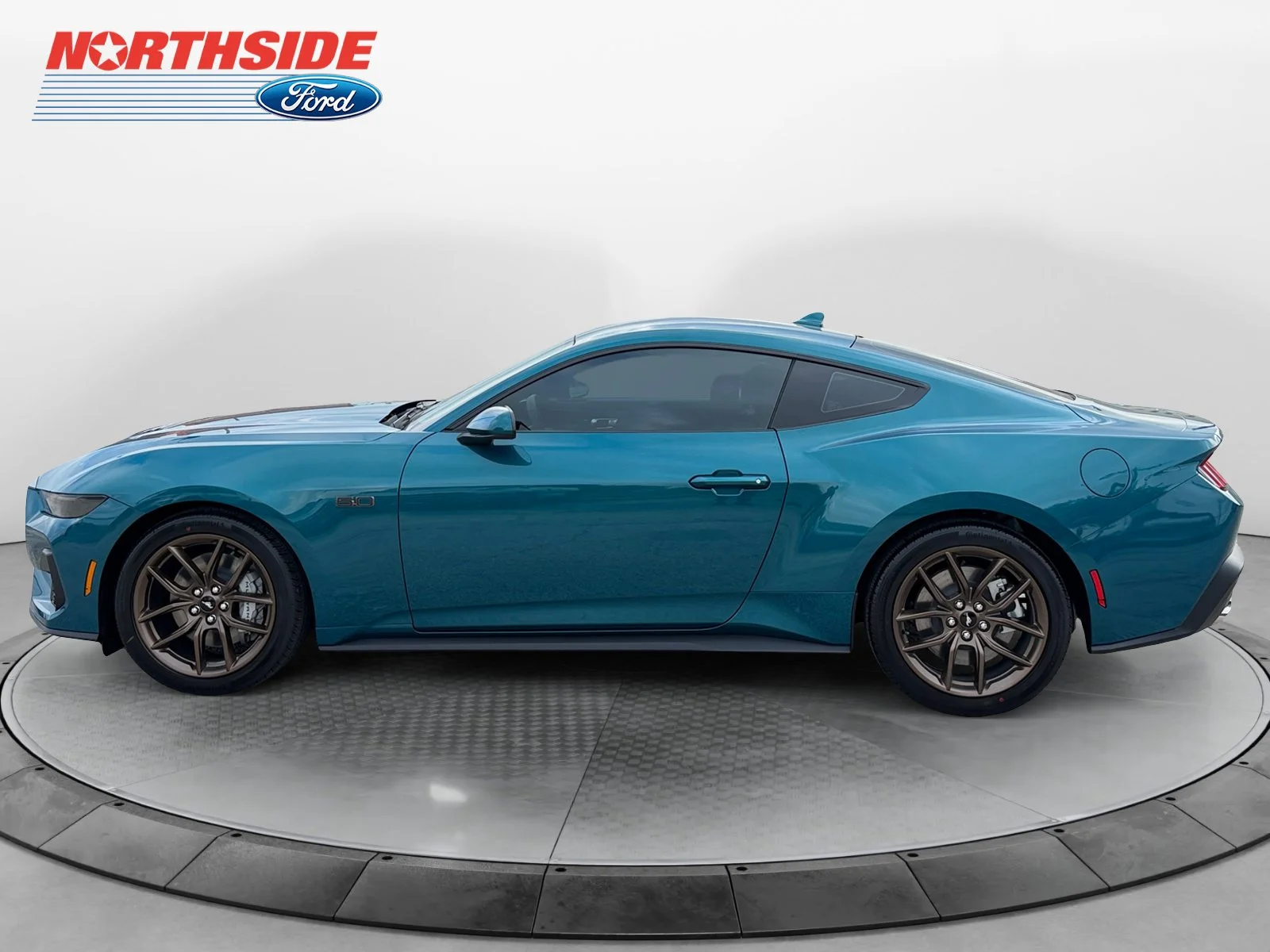 New 2026 Adriatic Blue Metallic Ford GT image 4