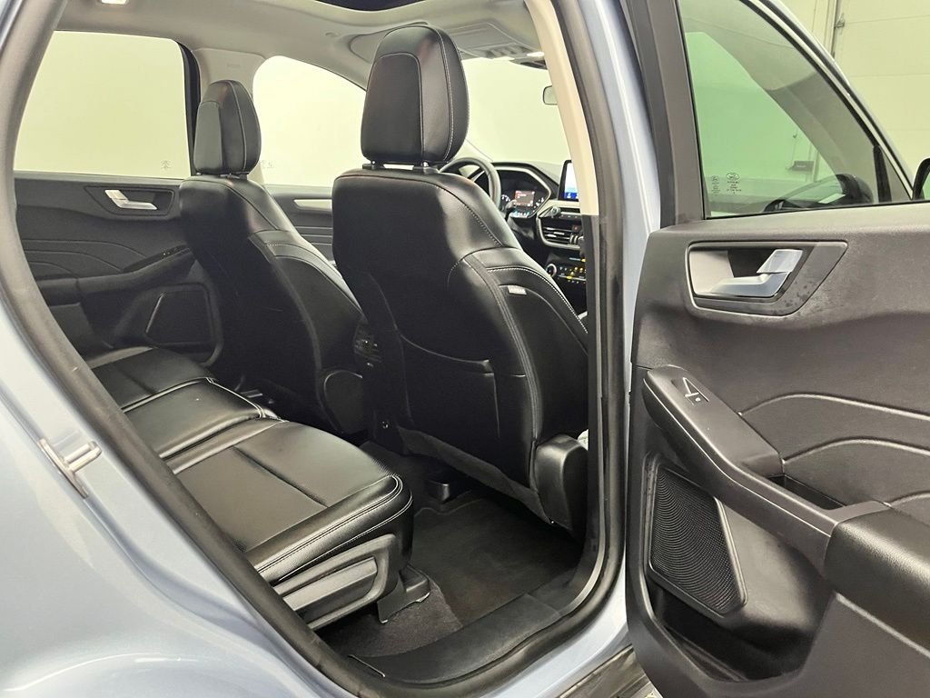 Used 2022 Blue Ford SEL image 36