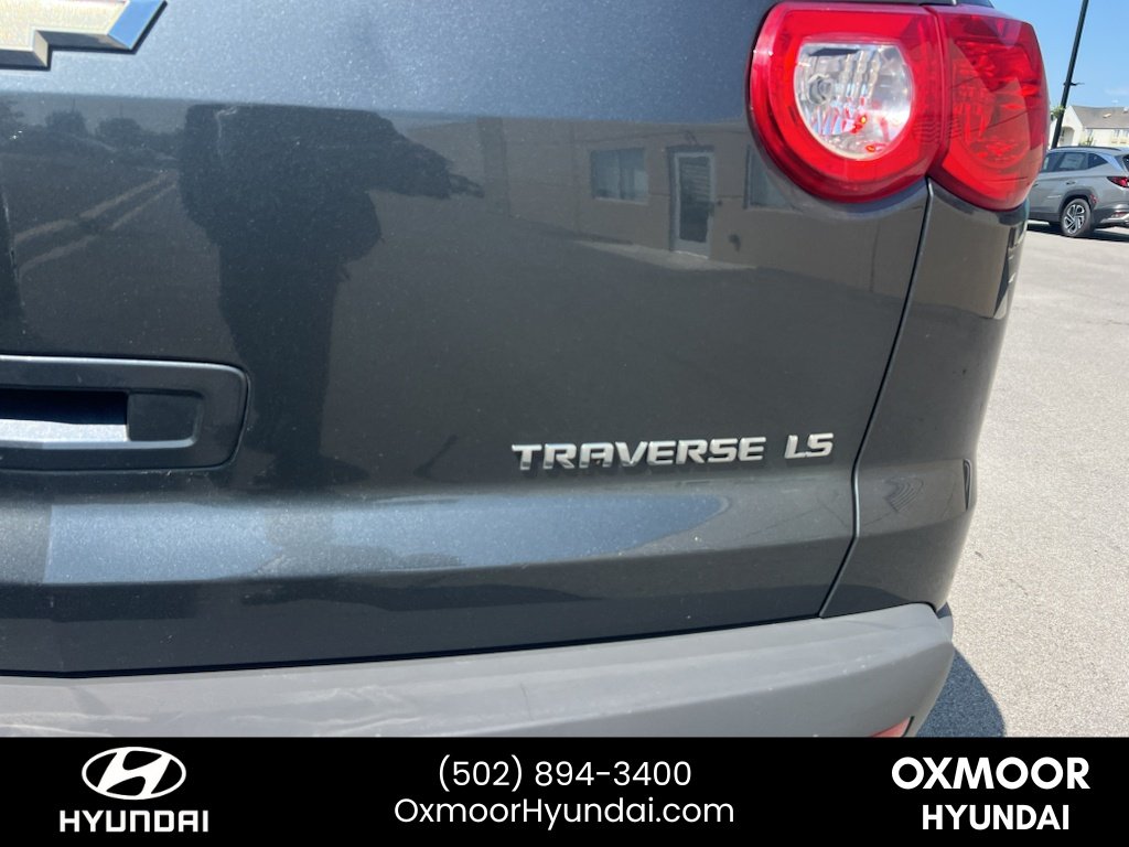 Used 2009 Cyber Gray Metallic Chevrolet LS image 14