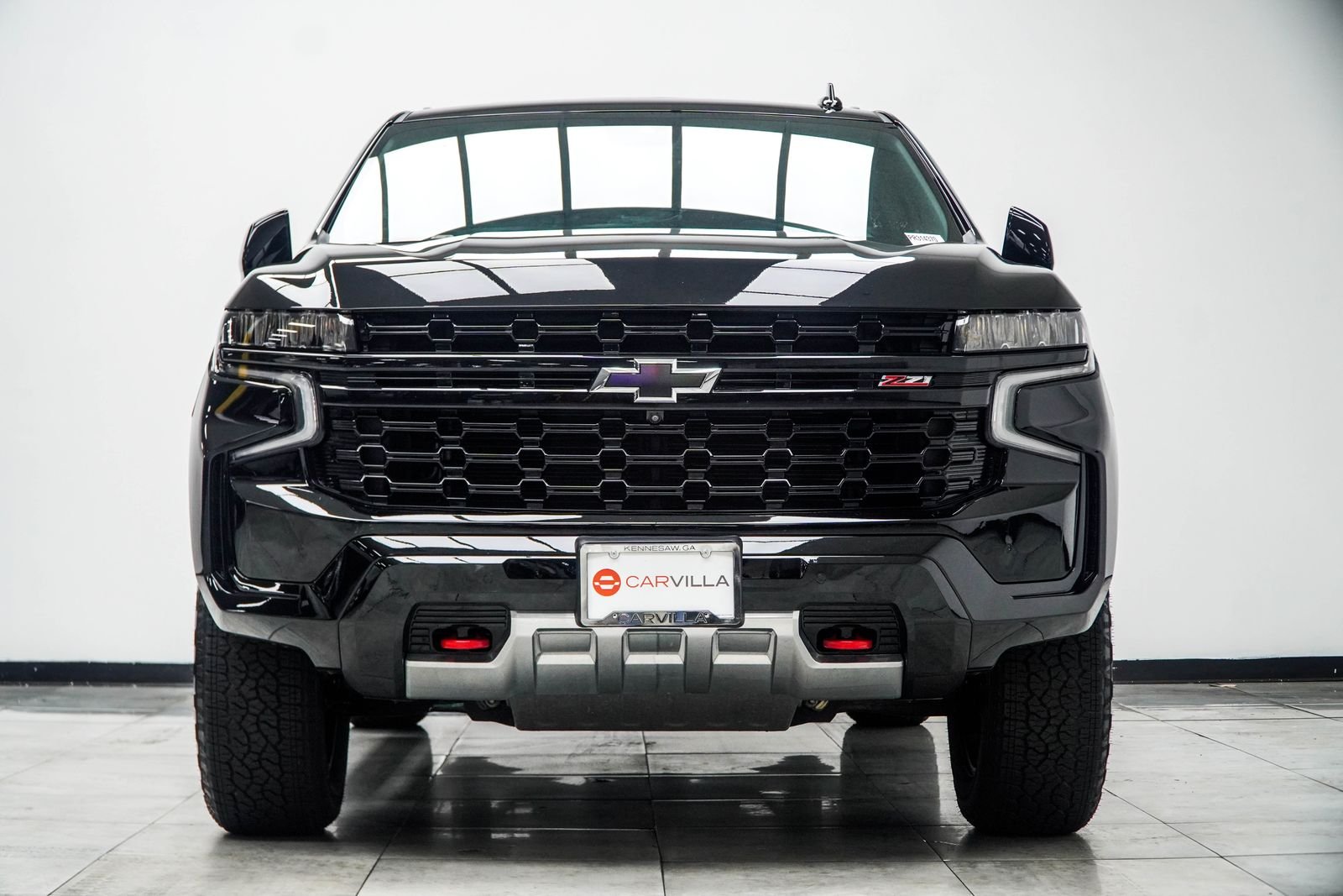 Used 2023 Black Chevrolet Z71 image 9