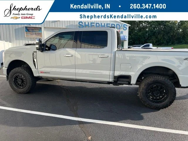 2025 Ford F-250 Super Duty Platinum