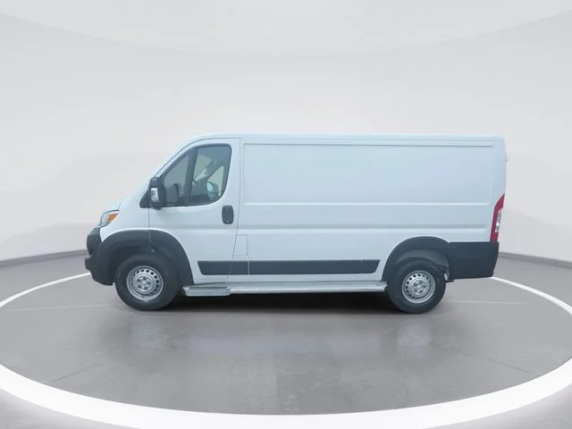 Used 2025 White Ram Base image 5
