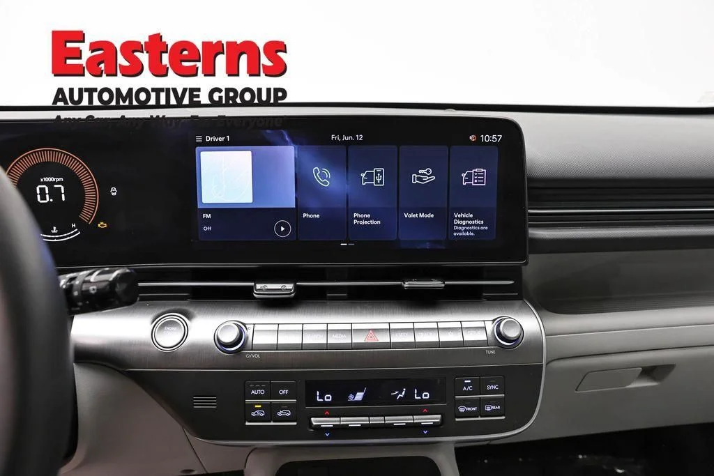 Used 2025 Red Hyundai SEL image 13