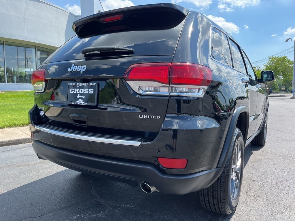 Used 2021 Diamond Black Jeep Limited image 43