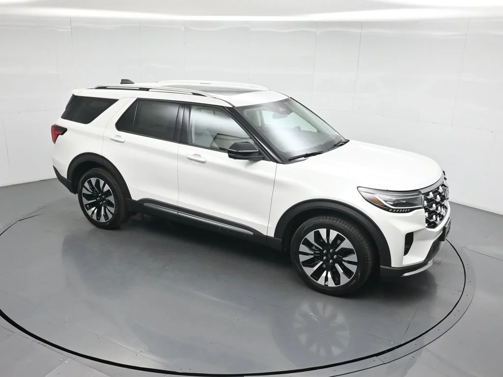 New 2026 White Ford Platinum image 36