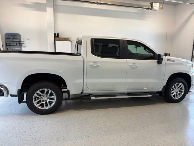 2026 Chevrolet Silverado 1500 LT - Photo 9