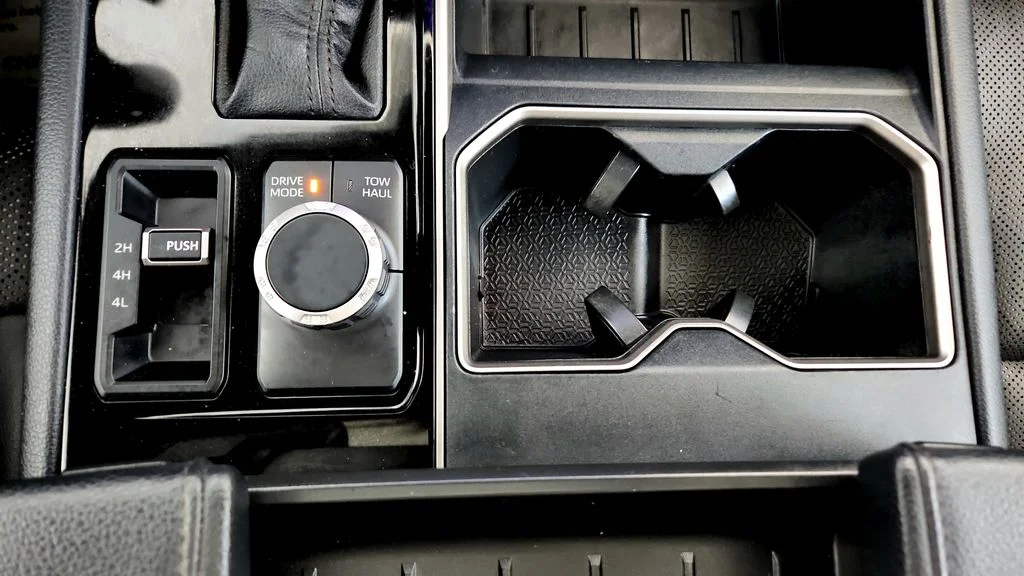 2022 Toyota Tundra Limited - Photo 32