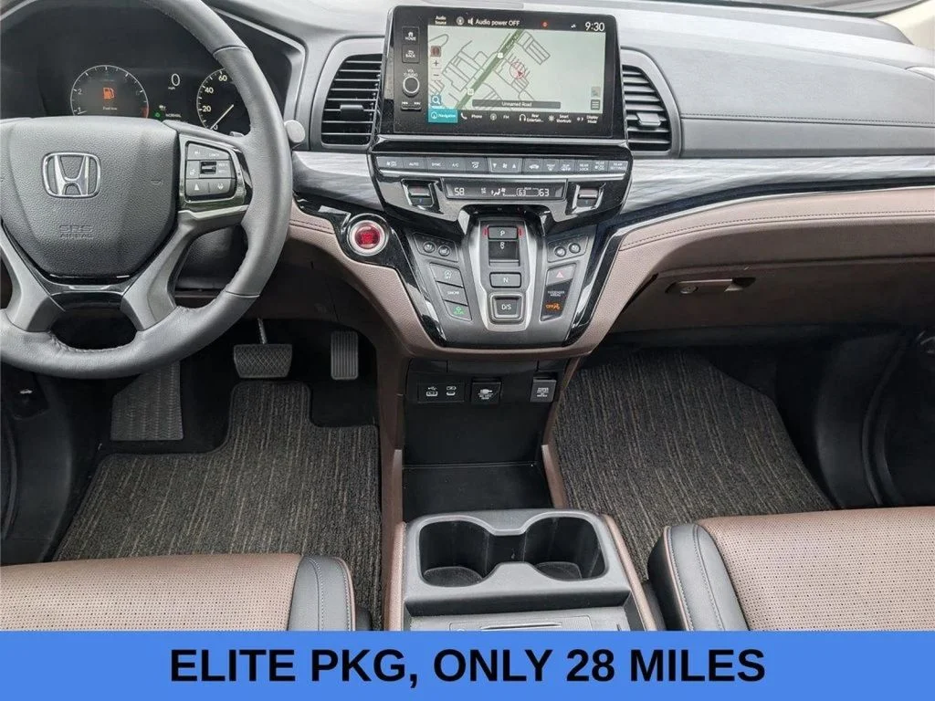 Used 2025 White Honda Elite image 19