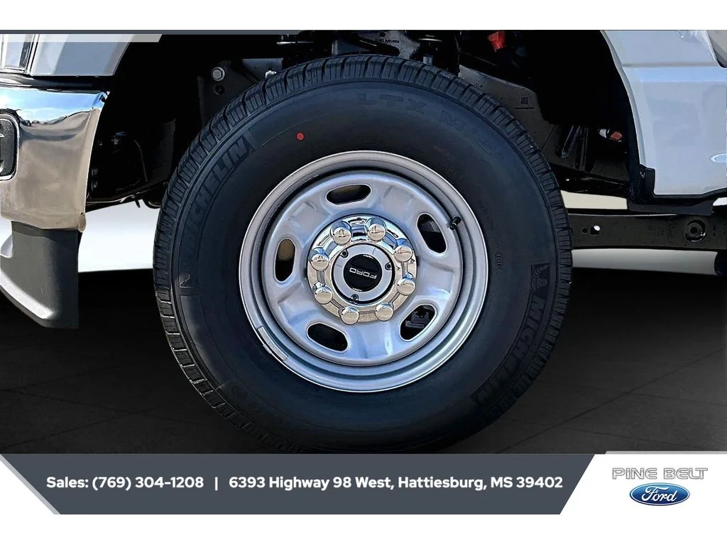 New 2026 Avalanche Ford F-250® XL image 7