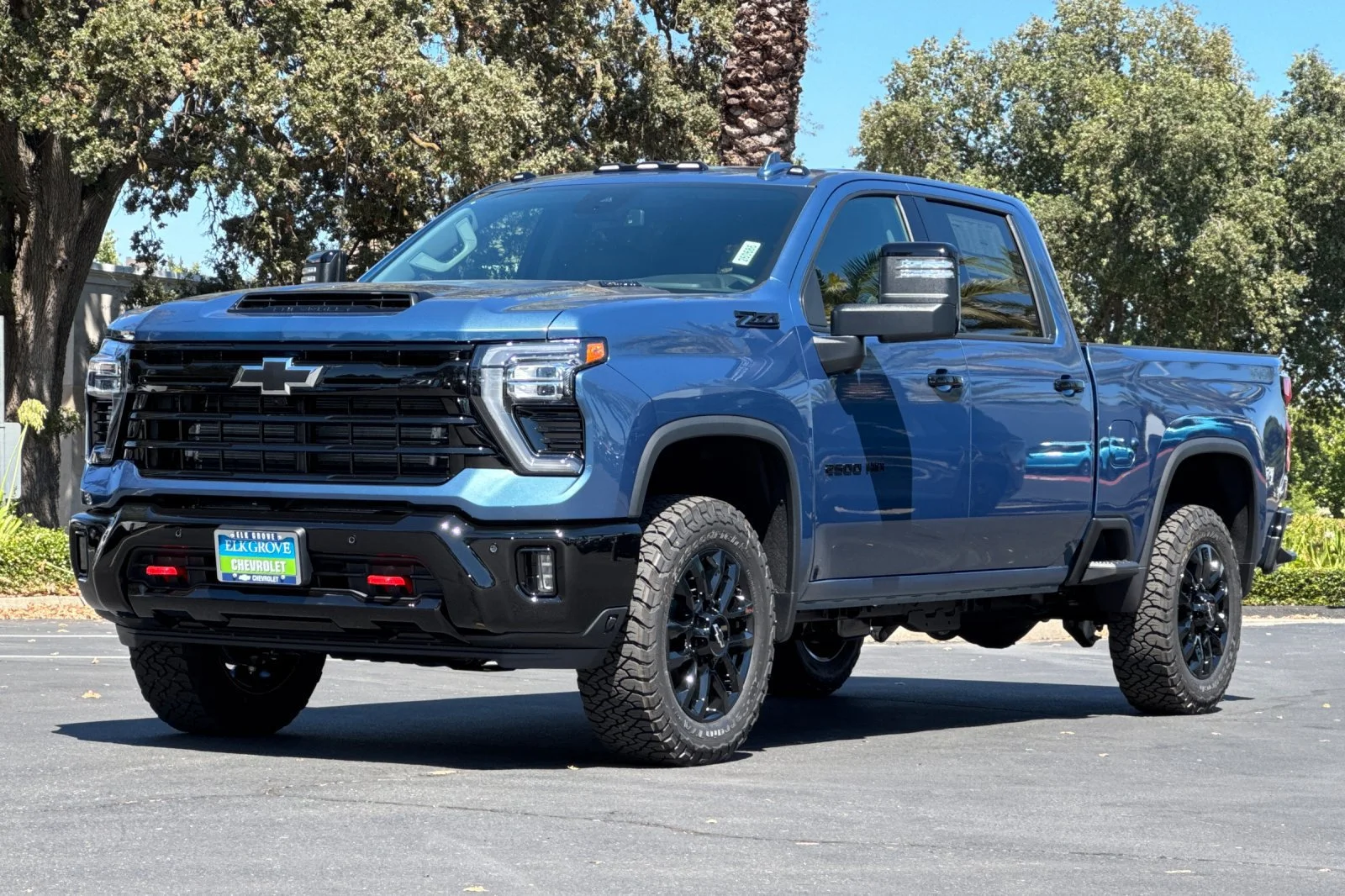 2026 Chevrolet Silverado 2500 HD LTZ view 7