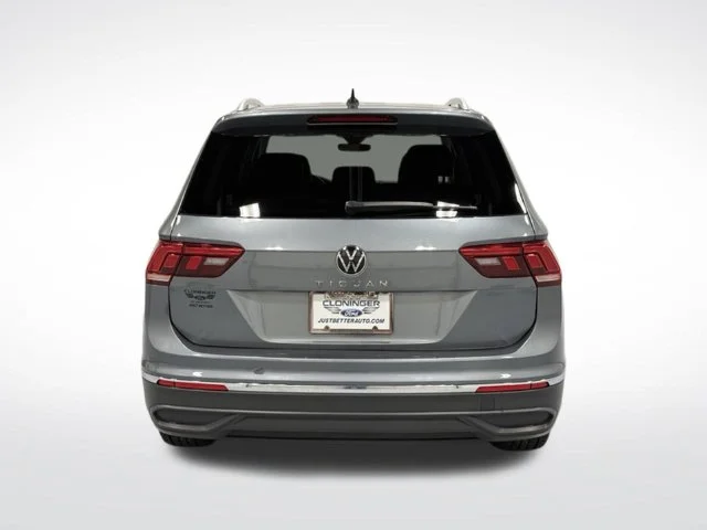 Used 2024  Volkswagen 2.0T Wolfsburg Edition image 7