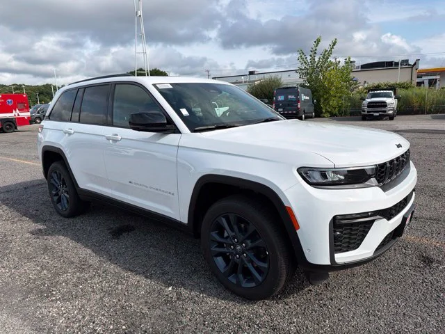 New 2026 White Jeep  image 1