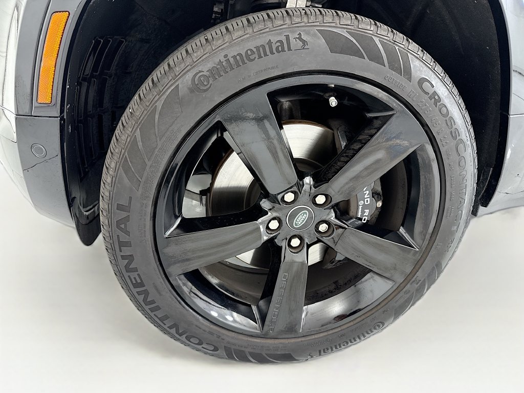 Certified Used 2024 Santorini Black Metallic Land Rover V8 image 27