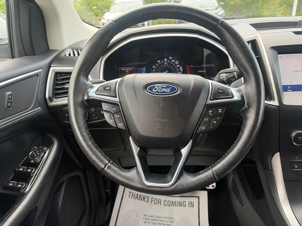 Used 2020 Oxford White Ford SEL image 15