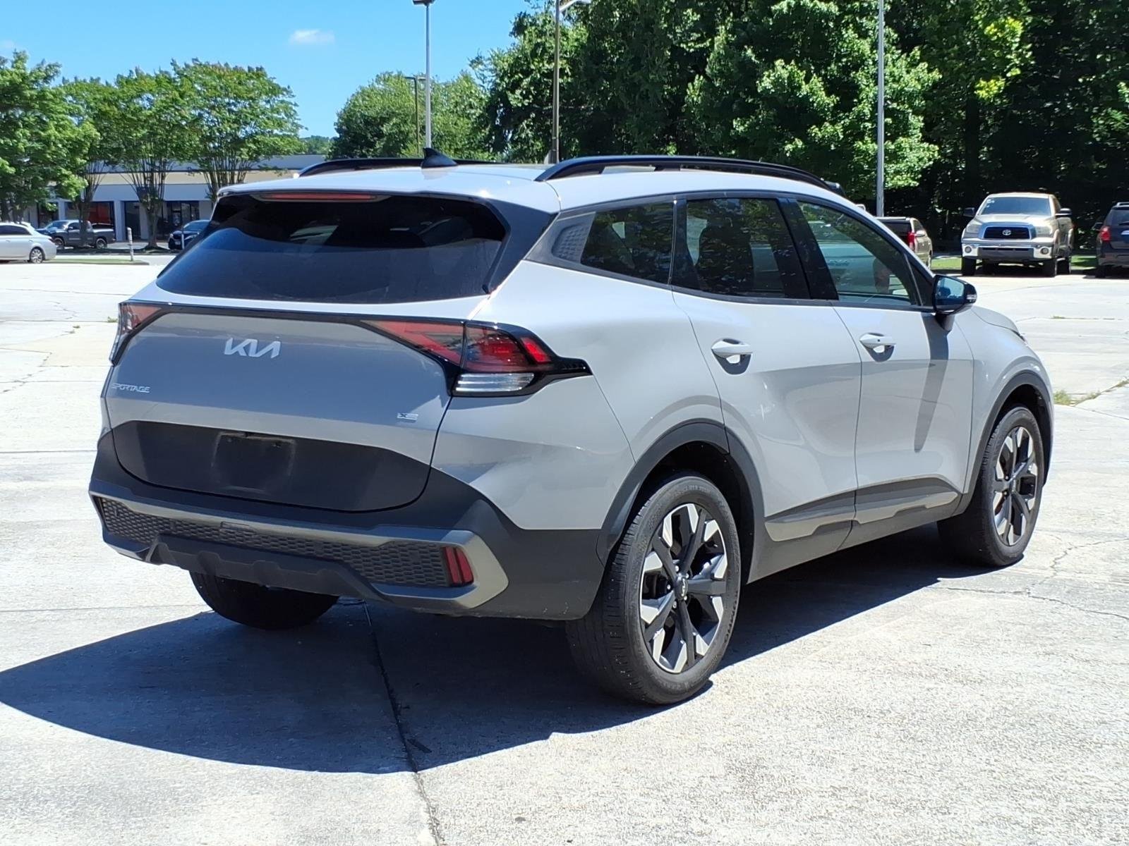 Used 2023 Wolf Gray Kia X-Line image 7