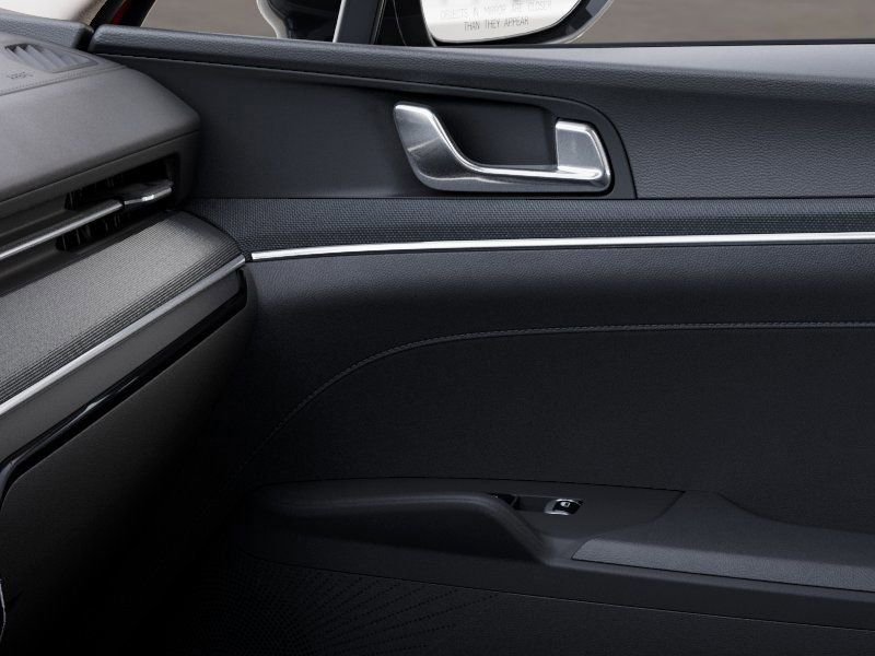 2025 Kia K5 LXS - Photo 25