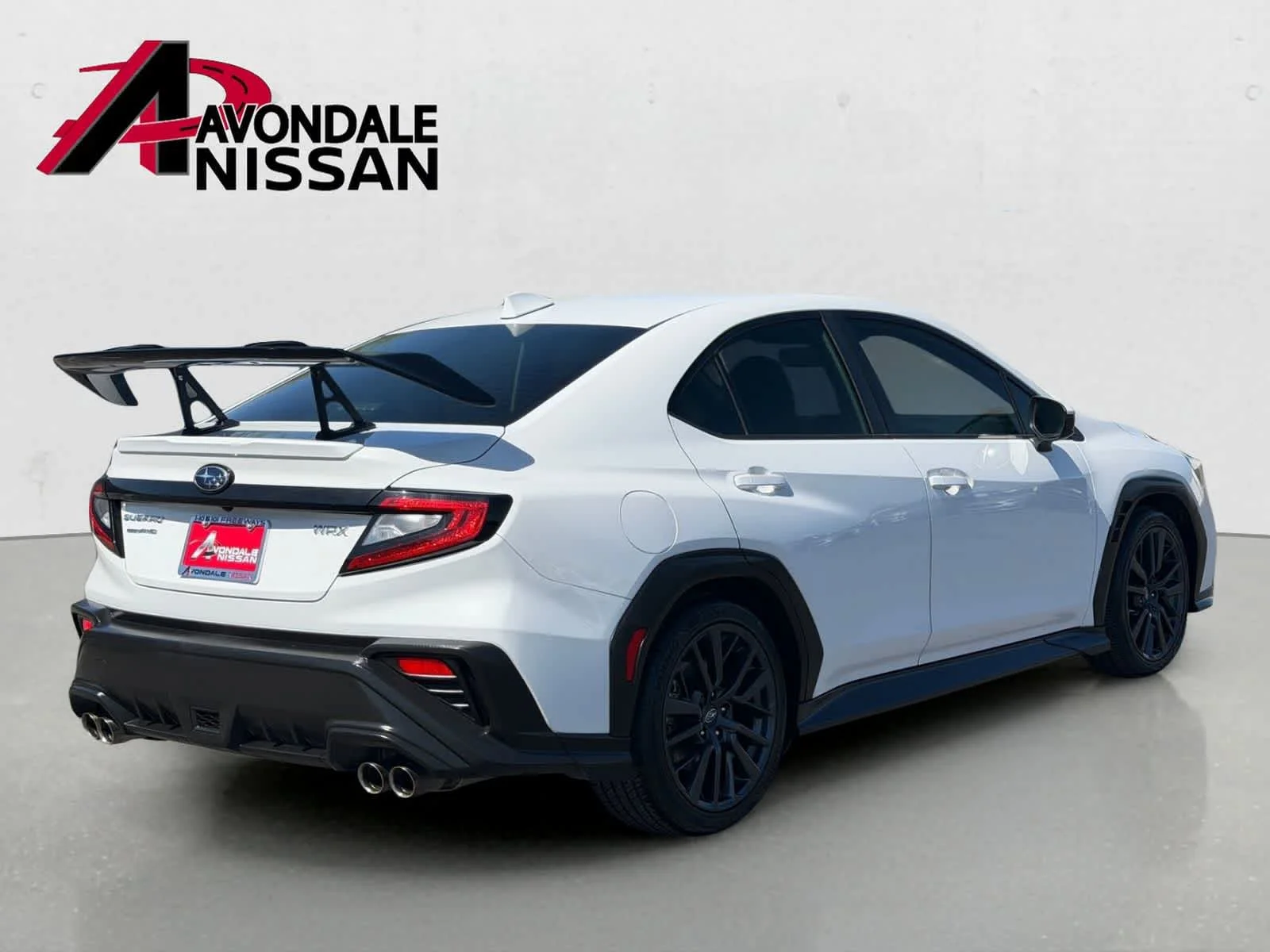 Used 2022 Ceramic White Subaru Premium image 6