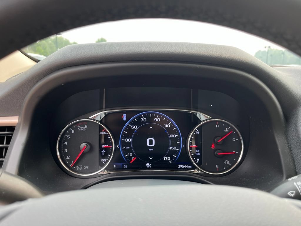 Used 2023 White Frost Tricoat GMC Denali image 25