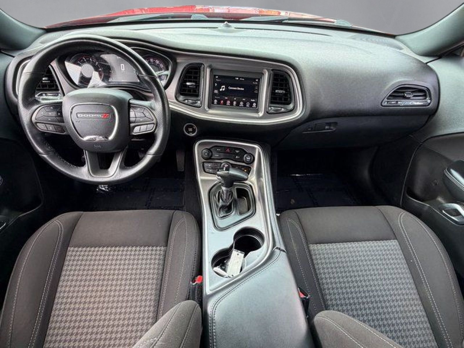 Used 2021 Red Dodge SXT image 3