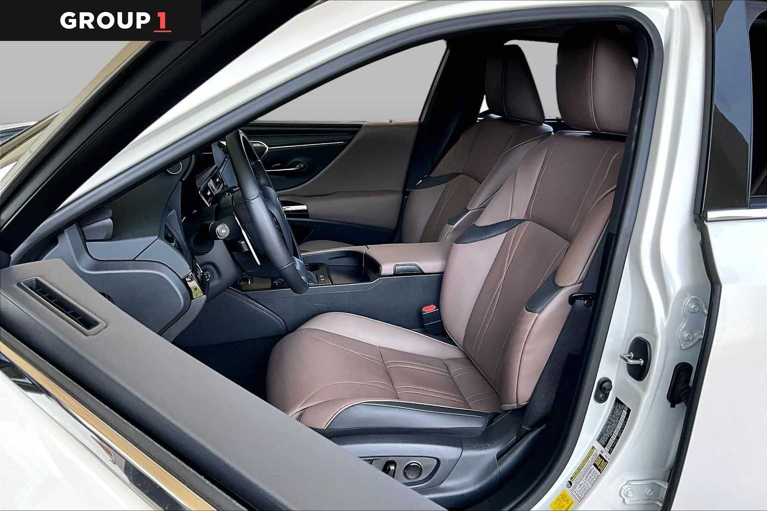 Used 2024 Eminent White Pearl Lexus Ultra Luxury image 7
