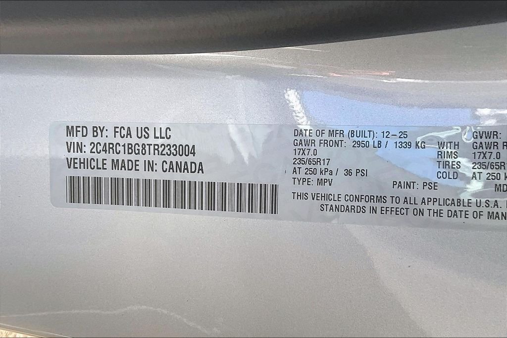 New 2026 Chrysler Pacifica Select 4D Passenger Van