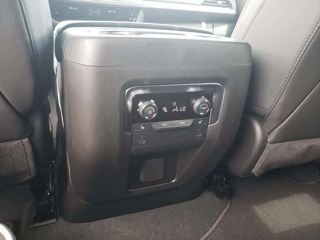 2026 Chevrolet Tahoe Premier - Photo 19