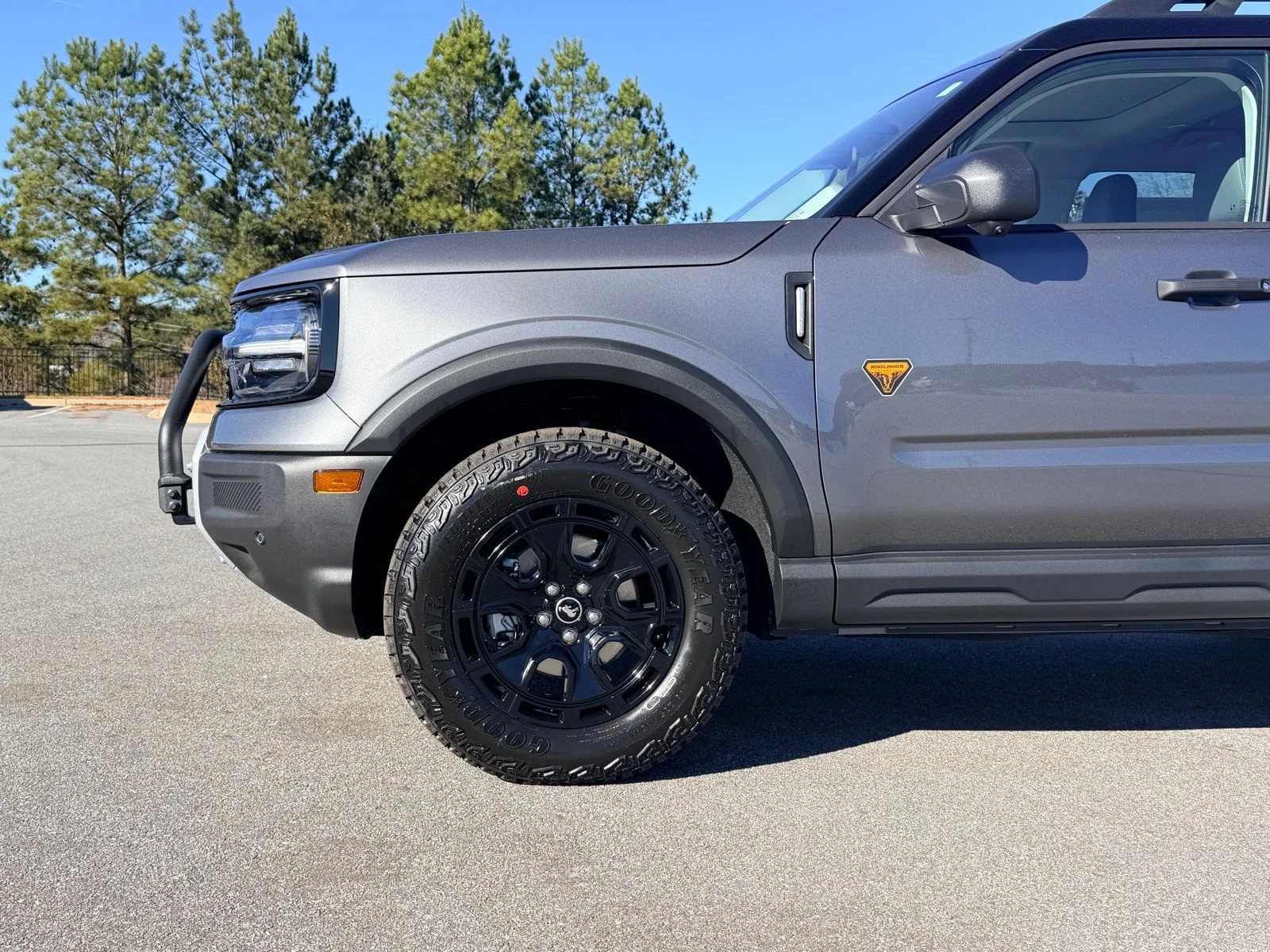 New 2025 Gray Ford Badlands image 4