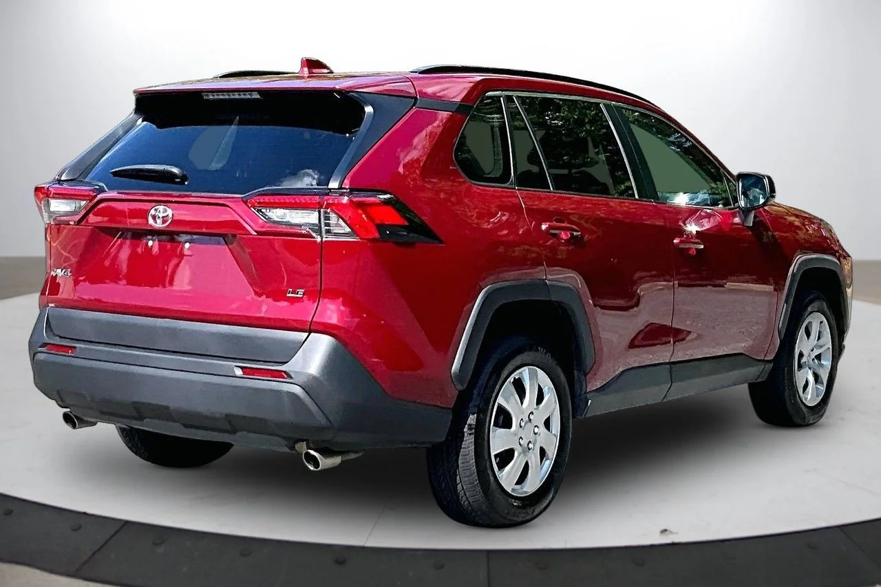 Used 2020 Red Toyota LE image 9
