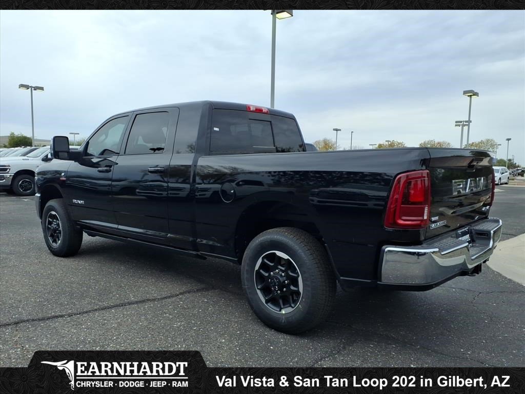New 2026 Diamond Black Crystal Pearl-Coat Exterior Paint RAM Laramie image 4