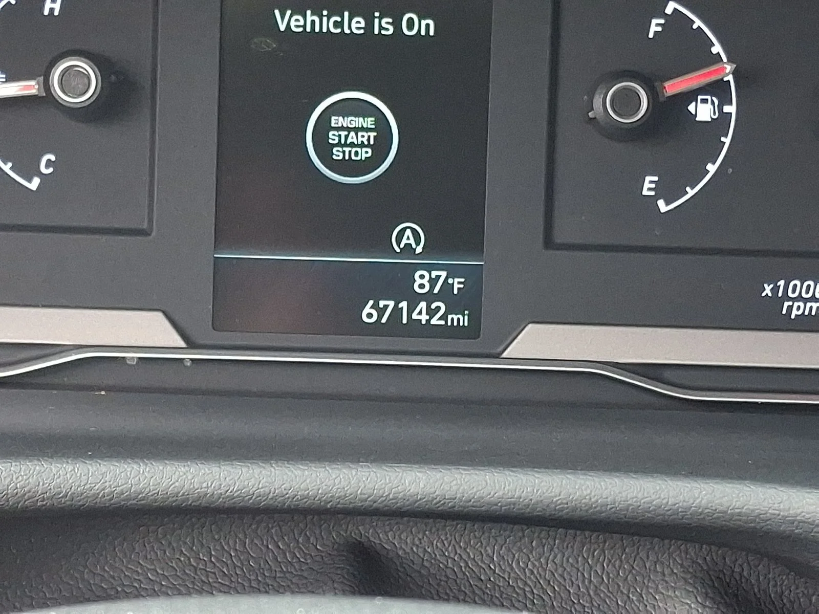 Used 2023 Black Hyundai SEL image 18