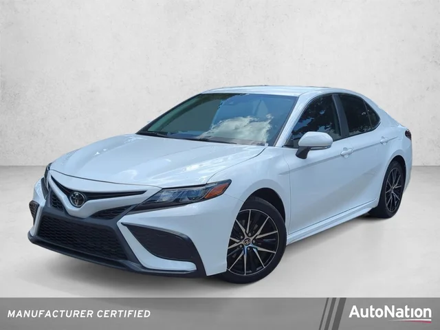 2024 Toyota Camry SE