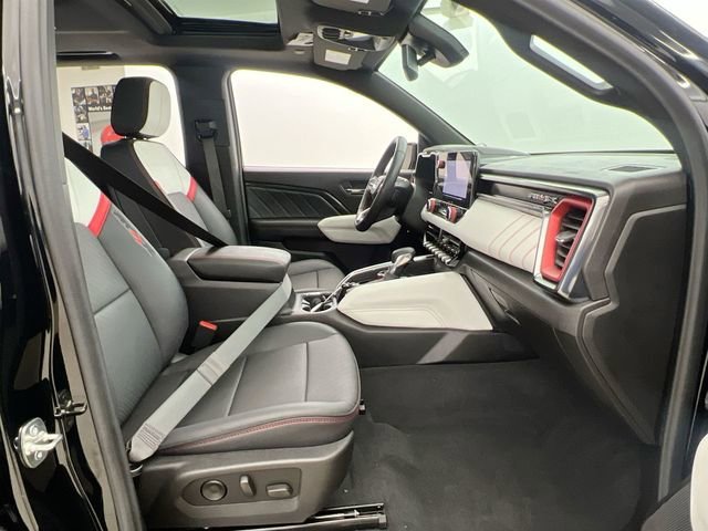 2024 GMC Canyon AT4X - Photo 15