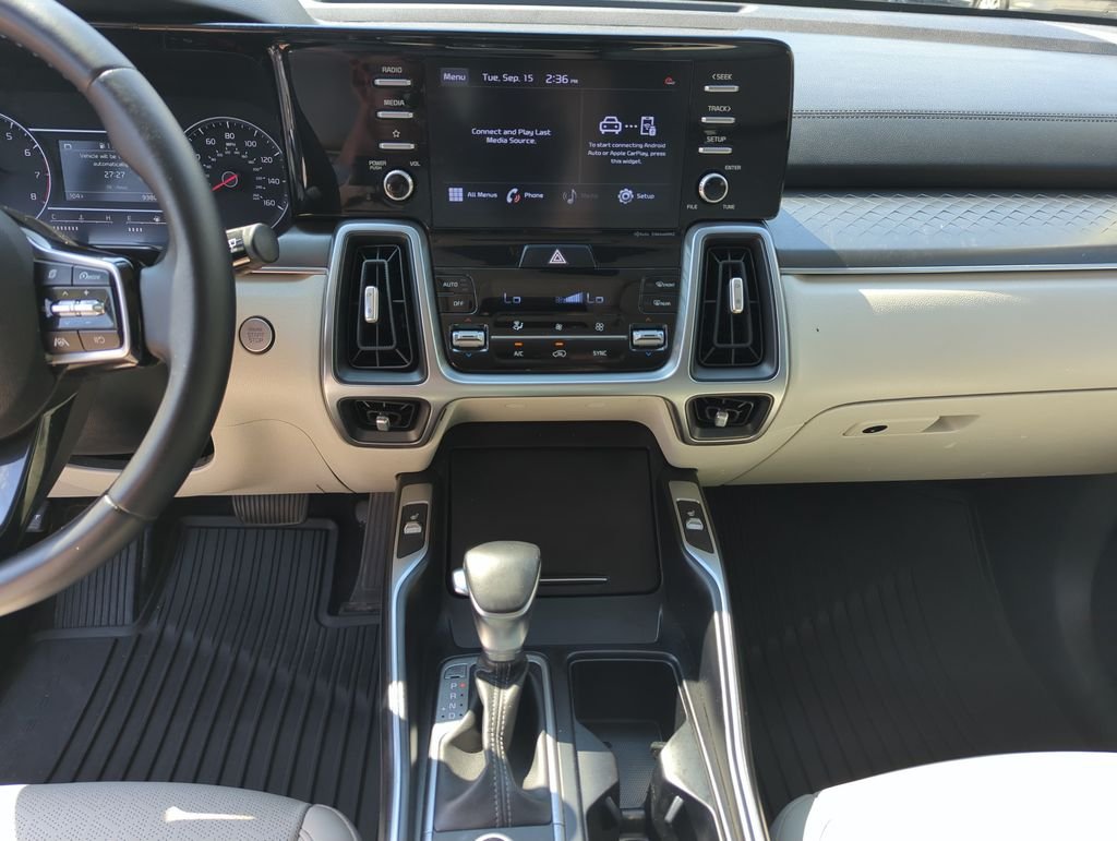 Used 2021 Gray Kia S image 23