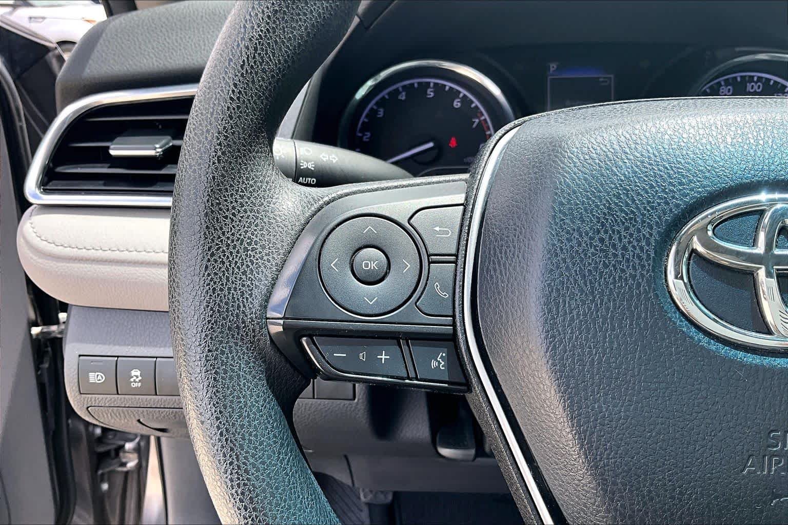 Used 2018 Predawn Gray Mica Toyota LE image 22