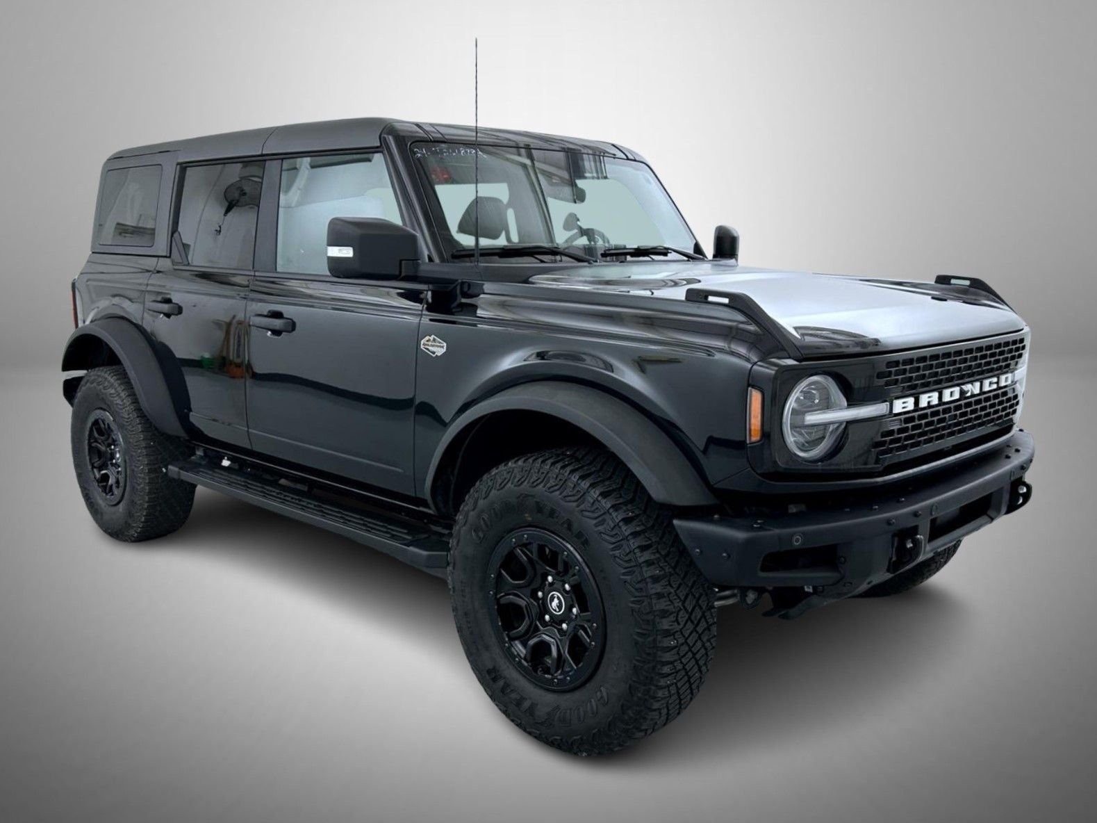 Used 2024 Black Ford Wildtrak image 3